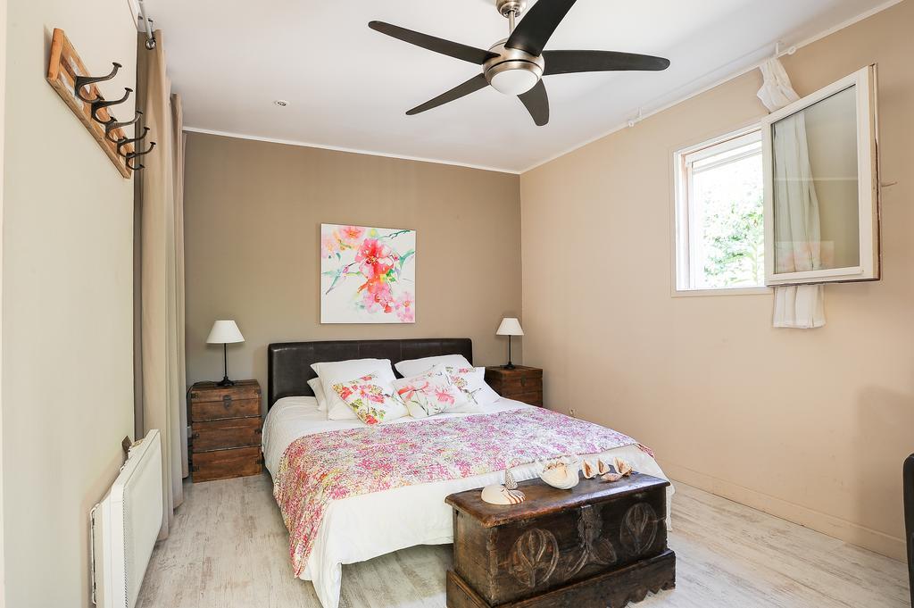 Les Ilets De L'Eau Blanche Apartment กาวาแลร์-ซูร์-แมร์ ภายนอก รูปภาพ